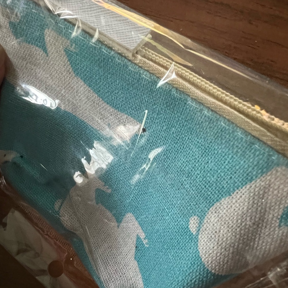 Zip pouch - Picture 2 of 2